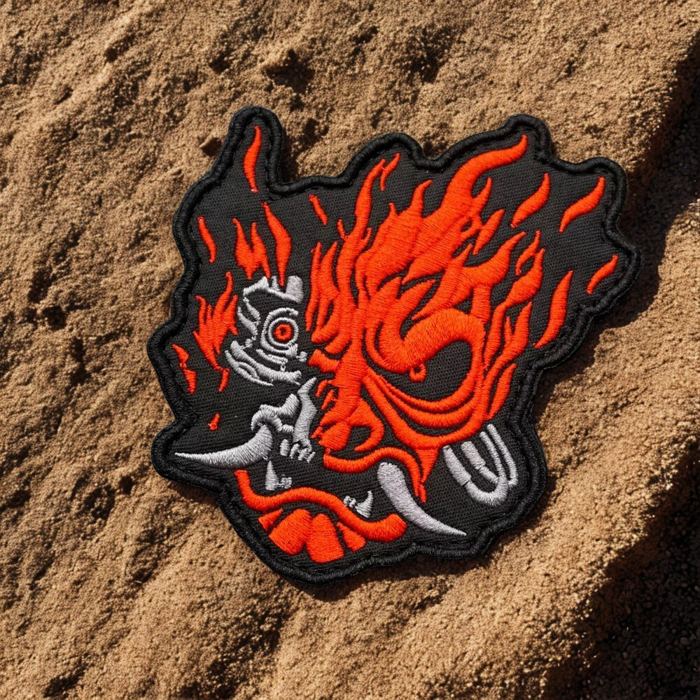 Patch du Démon Oni Japonais - Écusson de Masque Hannya en Feu