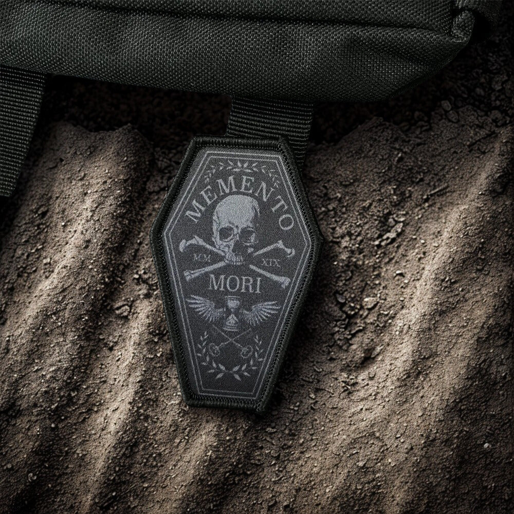 Patch "Memento Mori" -Écusson Moral en Forme de Cercueil
