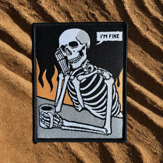 Patch "I'm Fine" Squelette - Écusson du Mème "This is Fine"